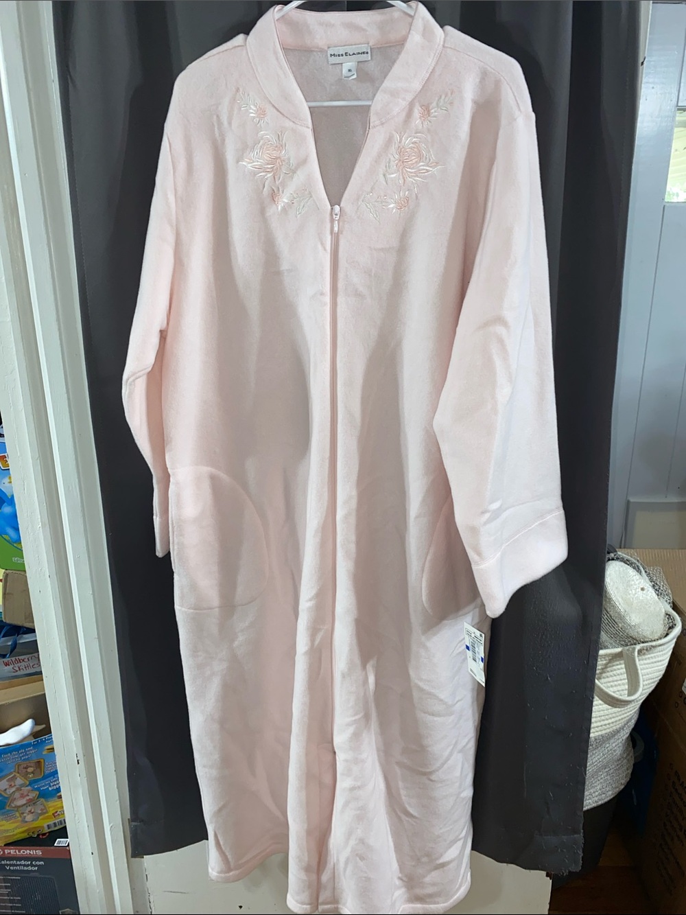 NWT MISS‎ ELAINE SIZE XL SOFT PINK FLEECE ROBE EMBROIDERED FLOWERS POCKETS ZIP
